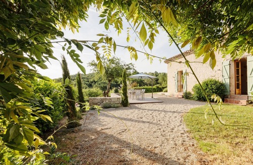 Puygaillard-de-Lomagne Cottage | Kalia House. a haven of peace with a large private pool