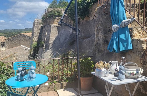 Saint-Pons-de-Mauchiens Apartment | KALINA, a trip to the West Indies