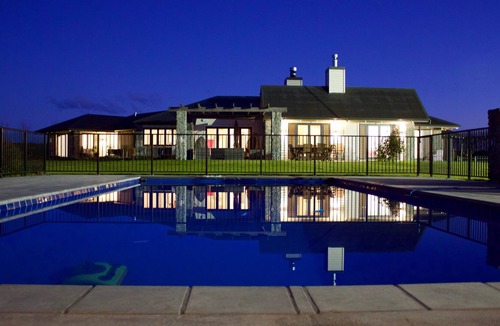 Pakowhai House | Kalldeen Luxury Accommodation