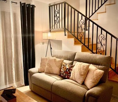 Checy Apartment | KALME Spa&Sauna - Maison avec Spa et Sauna privatifs