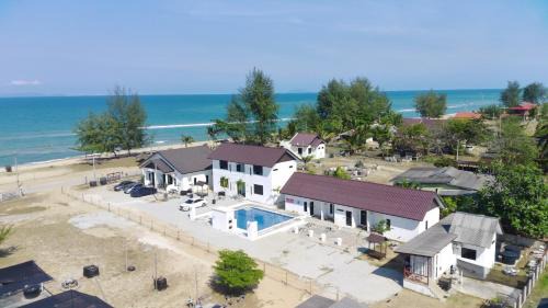 Pantai Penarik House | Kamalia Villas