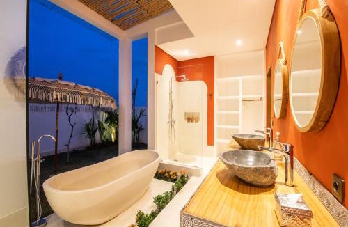 Kelating Villa | Kamalie Bali Serenity Private Villa Rice Fields ,Ocean ,Pool, jacuzzi,Rooftop and Staff