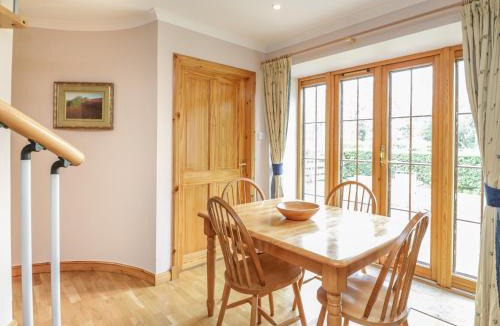 Kirriemuir House | Kamba Cottage