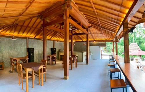 Kayangan Villa | Kampoeng Joglo Ijen