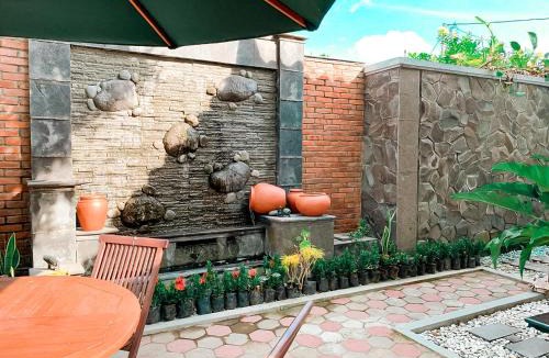 Depok Hotel | Kamulyan Heritage Family