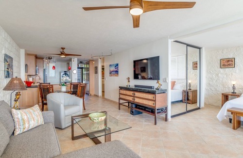 Maalaea Condo | Kanai A Nalu 220 - Direct Oceanfront - “Sale” into Whale Season with Reduced Rates!