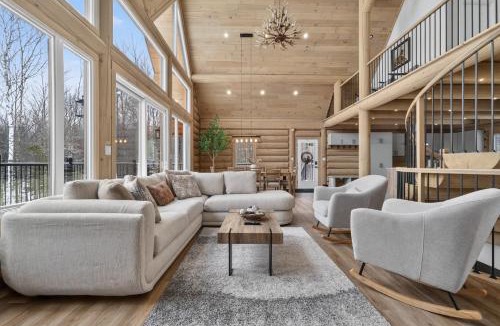 Amherst Ski Chalet | Kanata Tremblant Ultra Luxury Modern Oasis