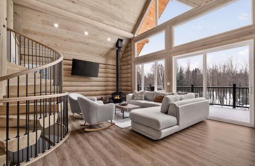 Amherst Ski Chalet | Kanata Tremblant Ultra Luxury Modern Oasis