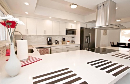 Pompano Beach Condo | Kanda Zen Apt 5 - Luxury pool & water views