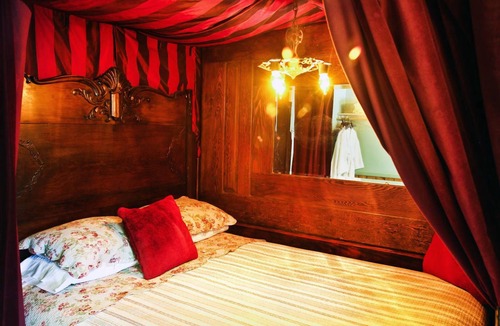 Eastsound Bed & Breakfast | Kangaroo House B&B on Orcas Island