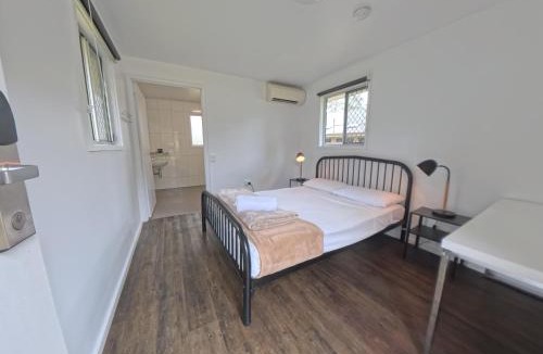 Como Hostel | Kangarooms Noosa Everglades