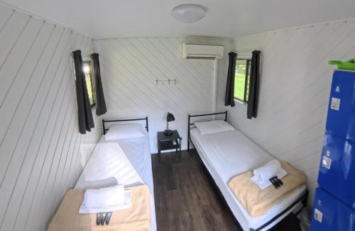 Como Hostel | Kangarooms Noosa Everglades