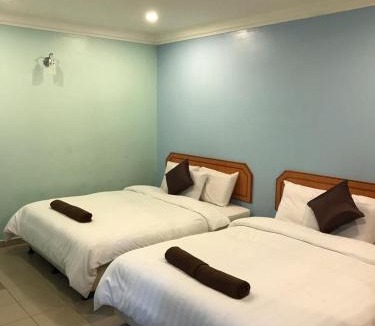 Kampung Kuala Parit Hotel | Kangsar KK Hotel