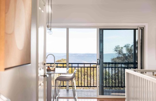 Mount Victoria House | Kanimbla View Summary