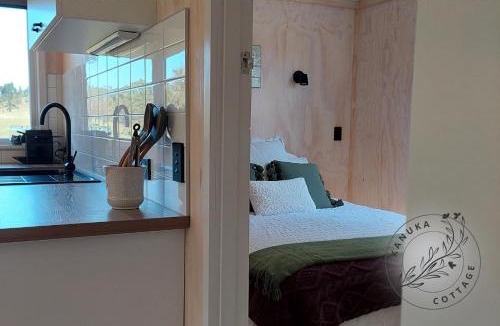 Cooks Beach House | Kanuka Cottage