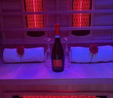 Blairgowrie Cabin | Kaoglen Doe-Feature Bathroom-Cairngorms-Pets Allowed