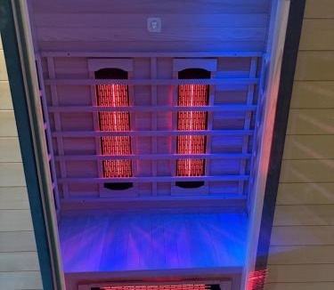 Blairgowrie Cabin | Kaoglen Doe-Feature Bathroom-Cairngorms-Pets Allowed