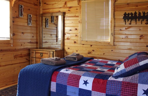 Sundance Cabin | Kara Creek - Queen Bed Cabin #2
