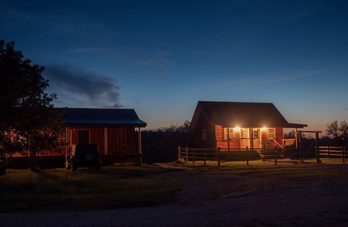 Moorcroft Cabin | Kara Creek Ranch - Double Bed Cabin with Kitchen #7