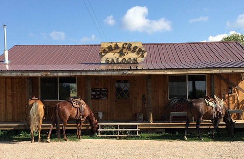 Moorcroft Cabin | Kara Creek Ranch - Rustic 2 Bedroom Cabin #5