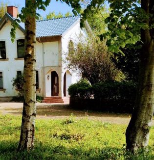 Tinglev Cabin | Karakul Shepherd House