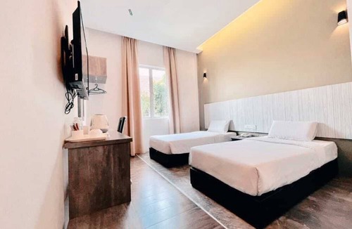 Tanjung Hotel | KARANG TIMUR MOTEL