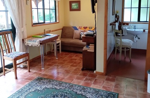 Paeroa Cottage | Karangahake Gold 'n Views Cottage