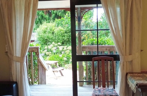 Paeroa Cottage | Karangahake Gold 'n Views Cottage