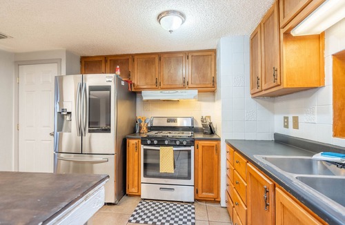 Odessa House | Karaoke Bar+Poker Table in Game Room | Sleeps 10