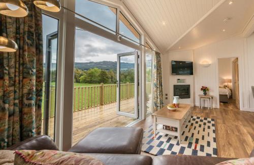 Aberfeldy House | Karelia Lodge