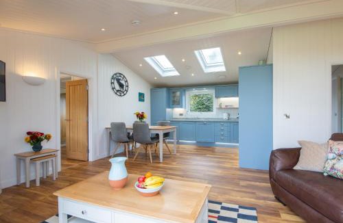 Aberfeldy House | Karelia Lodge