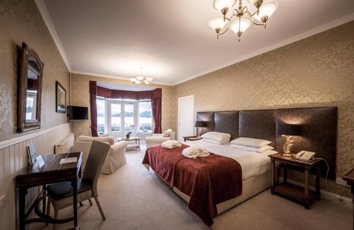 Port of Menteith Hotel | Karma Lake of Menteith