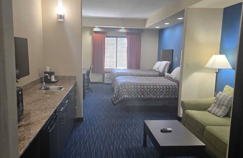 Karnes City Hotel | Karnes City Lodge