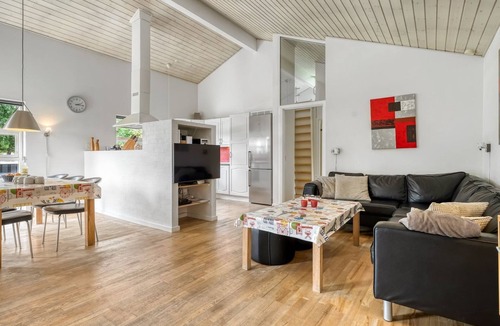 Hou House | "Karstina" - 1km from the sea by Interhome
