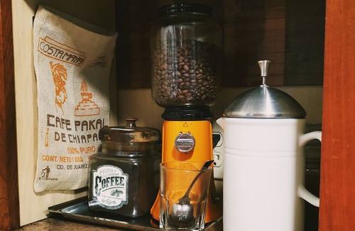 Sheridan House | Kas's House! ~ Warm, Comfortable, Inviting & Pet Friendly