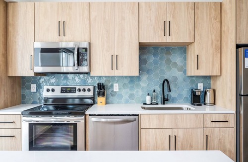 Harrison Apartment | Kasa Bryn Mawr Minneapolis