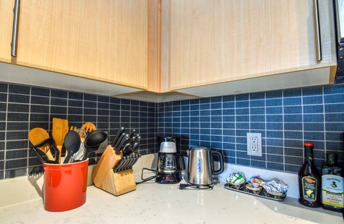 Legacy Park Apartment | Kasa | Family Friendly 2BD + Amenity Access | Plano