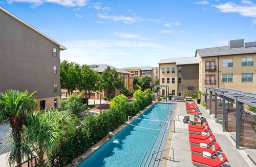 Legacy Park Apartment | Kasa | Modern 1BD + Gym Access | Plano