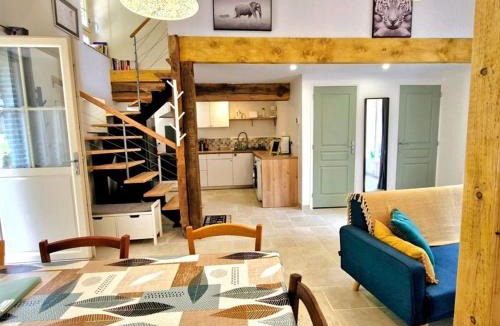 Toucy House | Kasa'nous