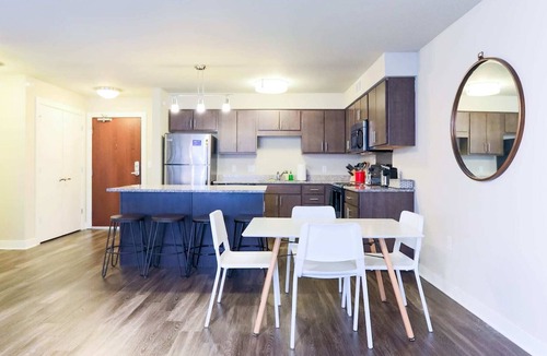 Whittier Apartment | Kasa | Self Check-In + Walk to Eateries | Minneapolis