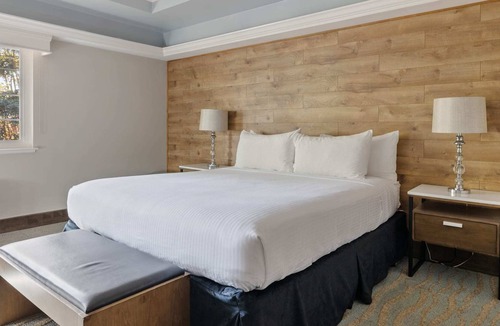 San Jose Apartment | Kasa The Row | Virtual Front Desk, Superior King