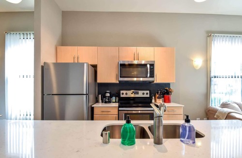 Legacy Park Apartment | Kasa | Welcoming 1BD + Fast Wifi | Plano
