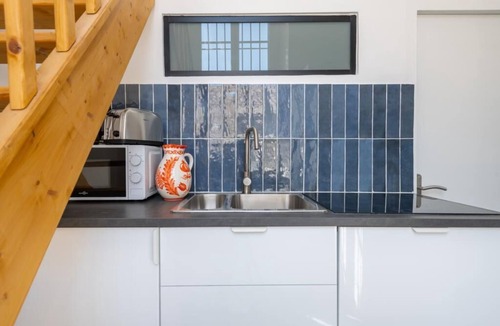 Belsunce Apartment | Kasbah - Terrace, Air conditioning for 8