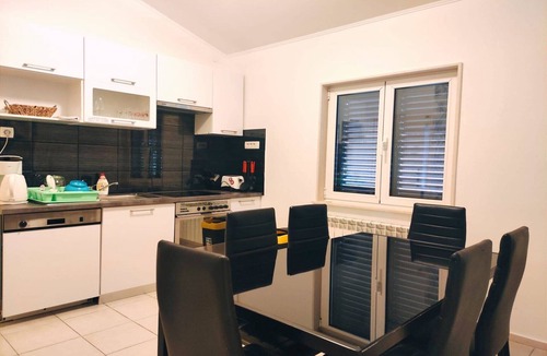 Kastel Stafilic Apartment | Kastel Stafilic Comfortable Apartments - Three Bedroom Apartment with Terrace