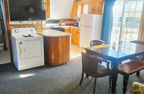 Sherman Station Hotel | Katahdin Valley Motel