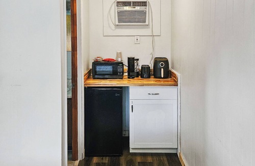 Sherman Station Hotel | Katahdin Valley Motel