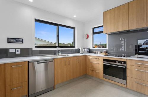 Waiotahi House | Kate and Harrys