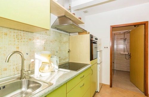 Pican House | Kate (IPC153) by Interhome