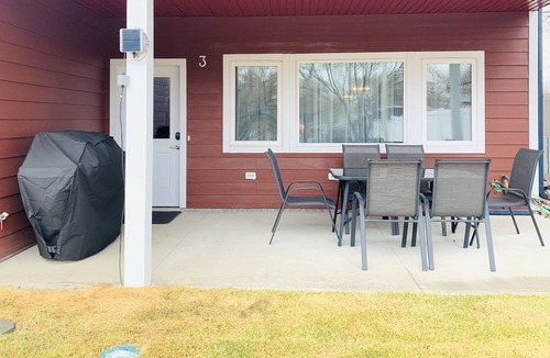 Katepwa Beach House | KATEPWA LAKE-HOME AWAY FROM HOME (condo 3)
