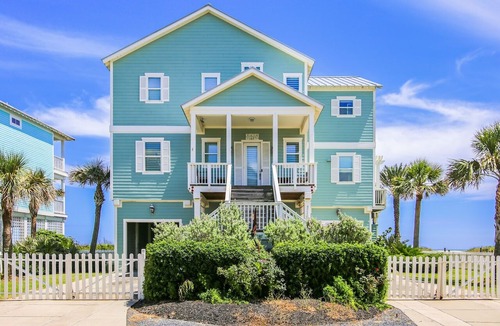 Beachside Village House | Kathie's Beachfront Kottage, 5BR/5BA Sleeps 13!